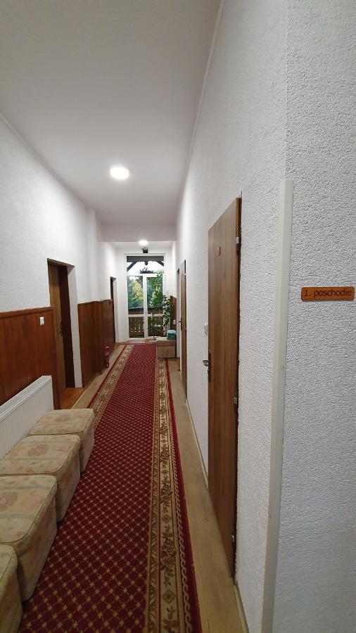 Hostel Ssvp 1. Maj Tatranská Lomnica Exteriér fotografie
